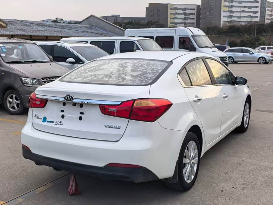 Kia K3 2015 car image #11