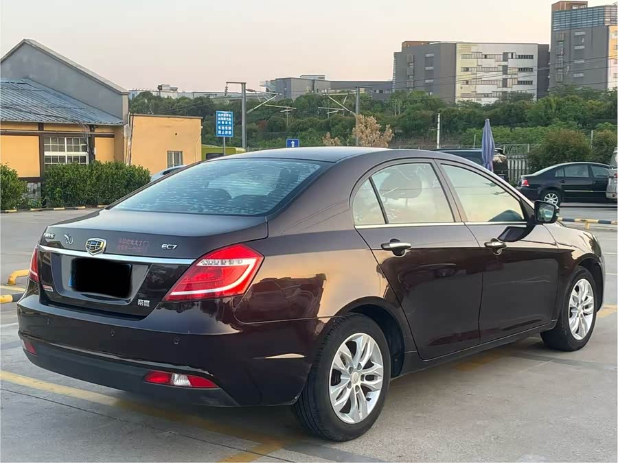 GEELY Emgrand 2015 car image #11