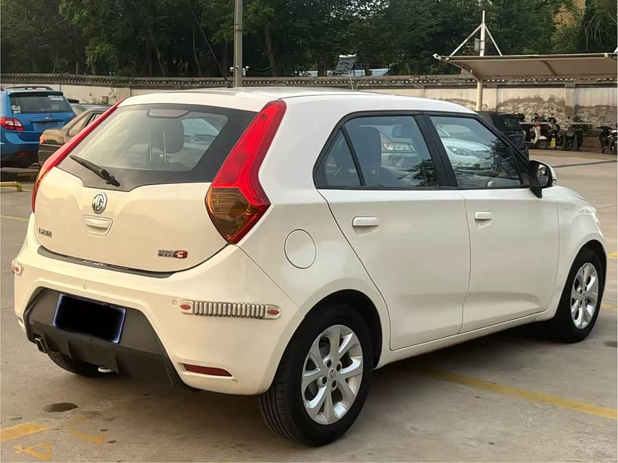 MG 3 2015 car image #11