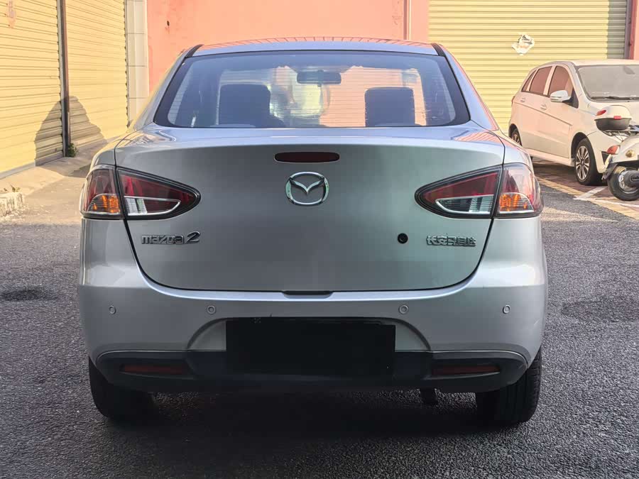 Mazda 2 Sedan 2008 صورة سيارة #11