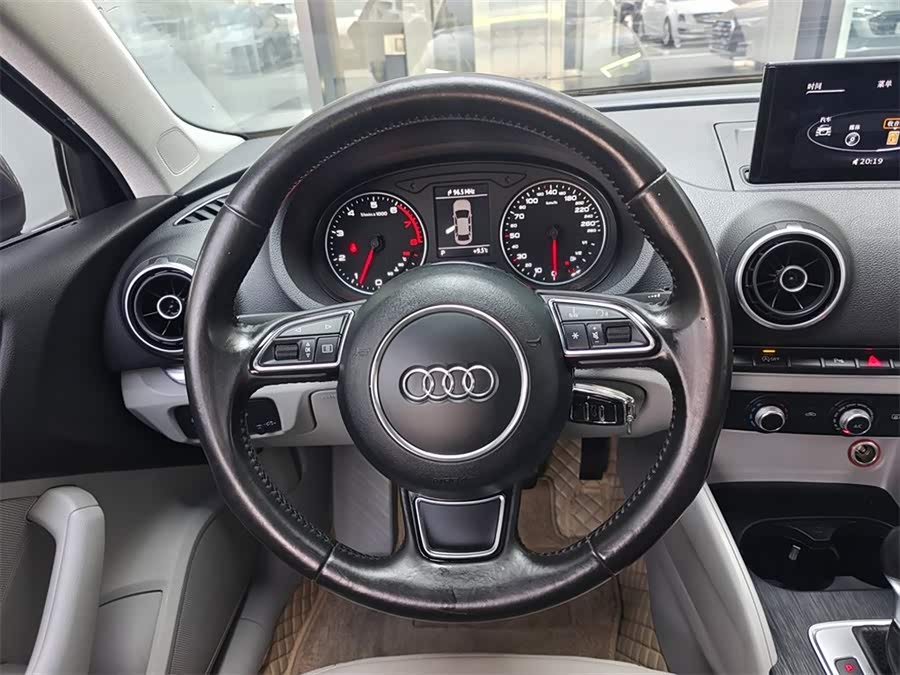 Audi A3 2014 car image #11