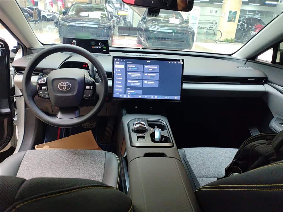 Toyota bZ5 2025 car image #11