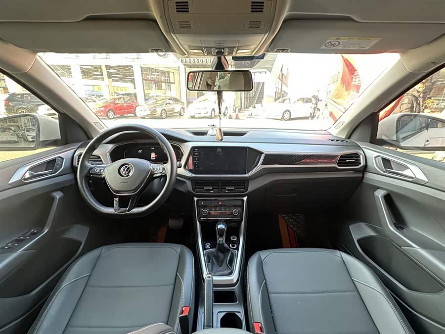 Volkswagen T-Cross 2021 #11 Volkswagen T-Cross 2021 car image #11