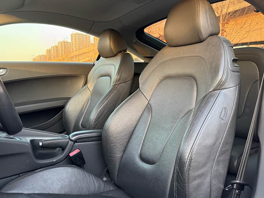 Audi TT 2013 #11 Audi TT 2013 car image #11