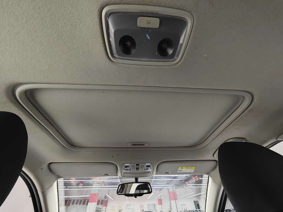 Kia K3 2019 car image #11