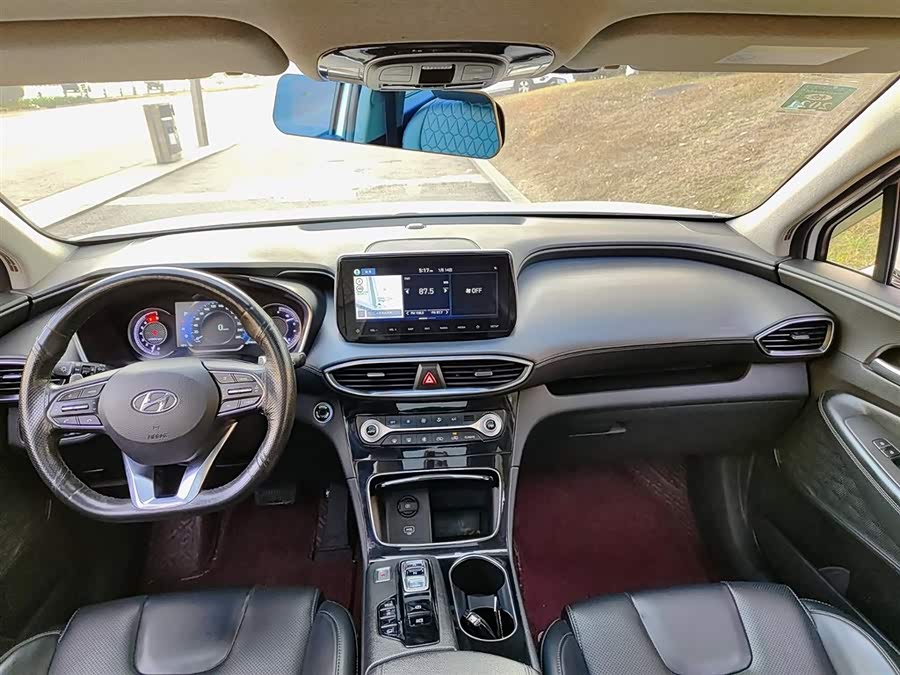 Hyundai Santa Fe 2019 car image #11