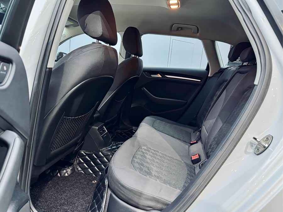 Audi A3 2016 car image #11