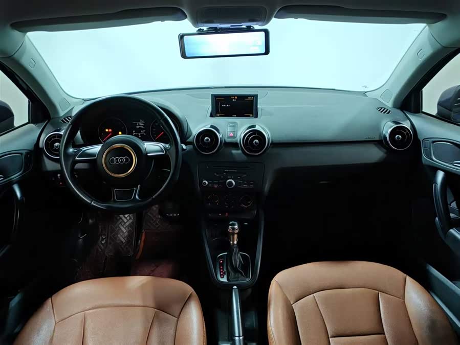 Audi A1 2014 car image #11