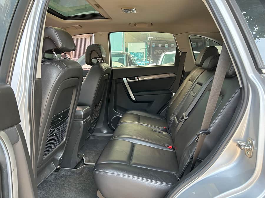 Chevrolet Captiva (Imported) 2011 car image #11