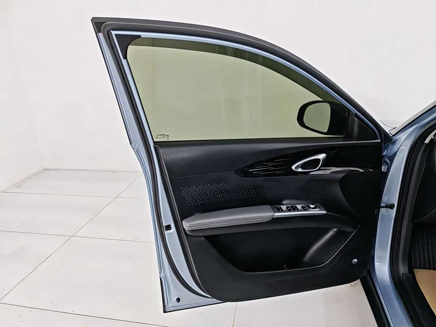 GEELY 2025 #11 GEELY 2025 car image #11