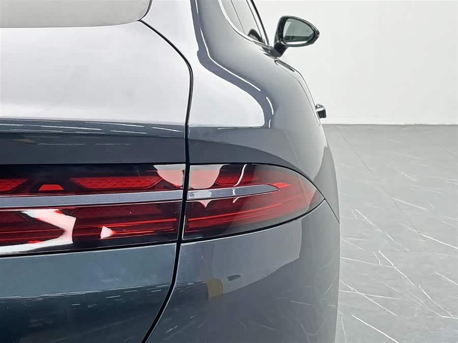 Denza Z9 2024 car image #11