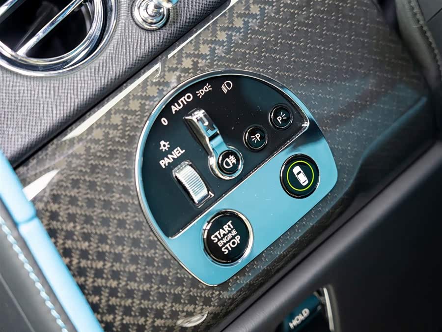 Rolls-Royce Cullinan 2022 car image #11