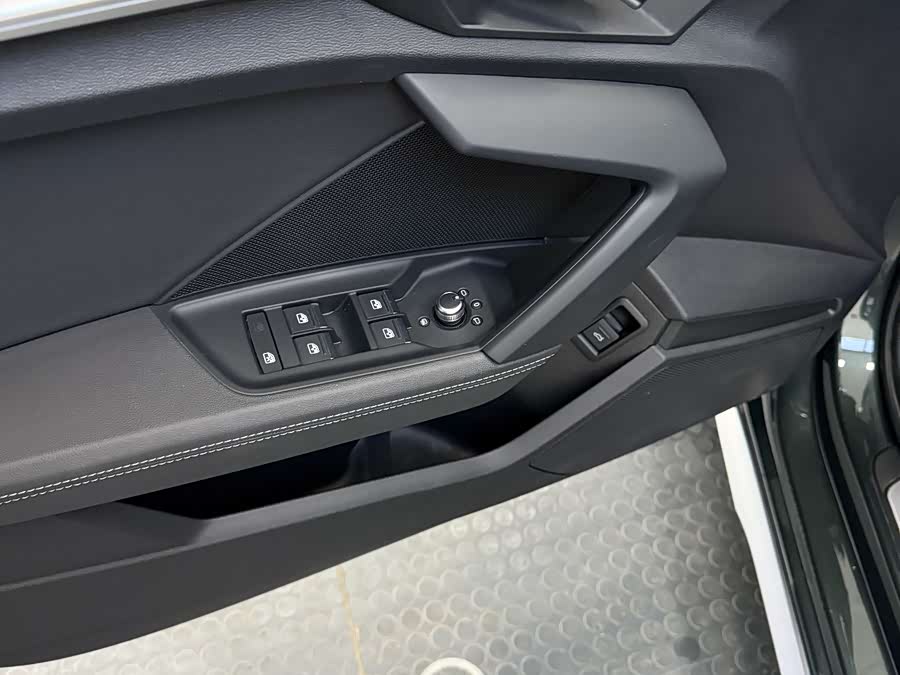 Audi A3 2023 car image #11