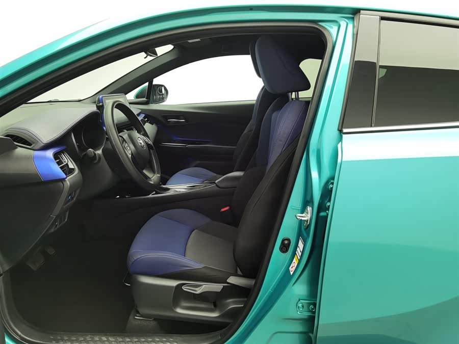 Toyota C-HR 2019 immagine di auto #11