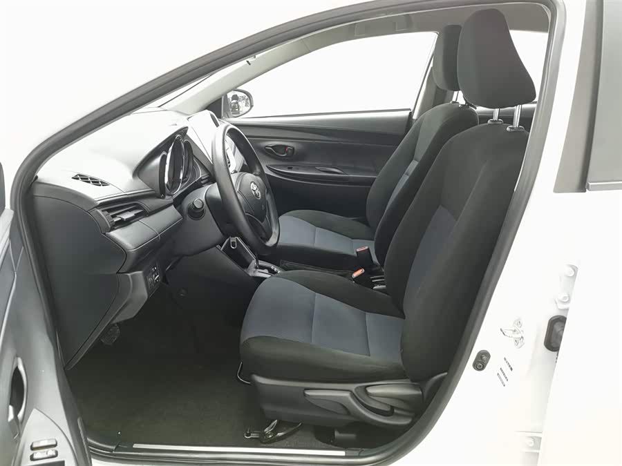 Toyota Yaris L Zhixuan 2019 immagine di auto #11