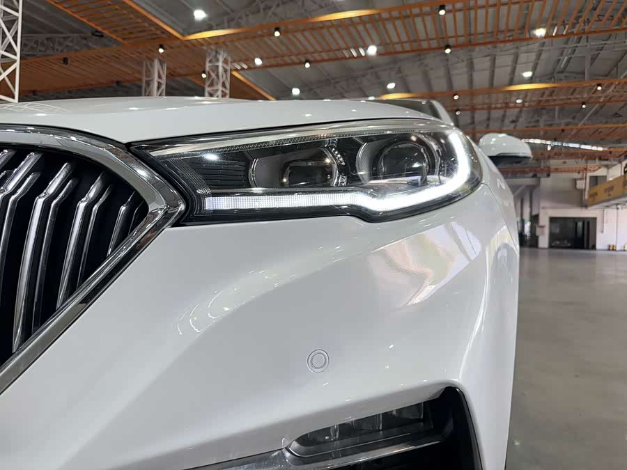 Suzuki H5 2019 car image #11