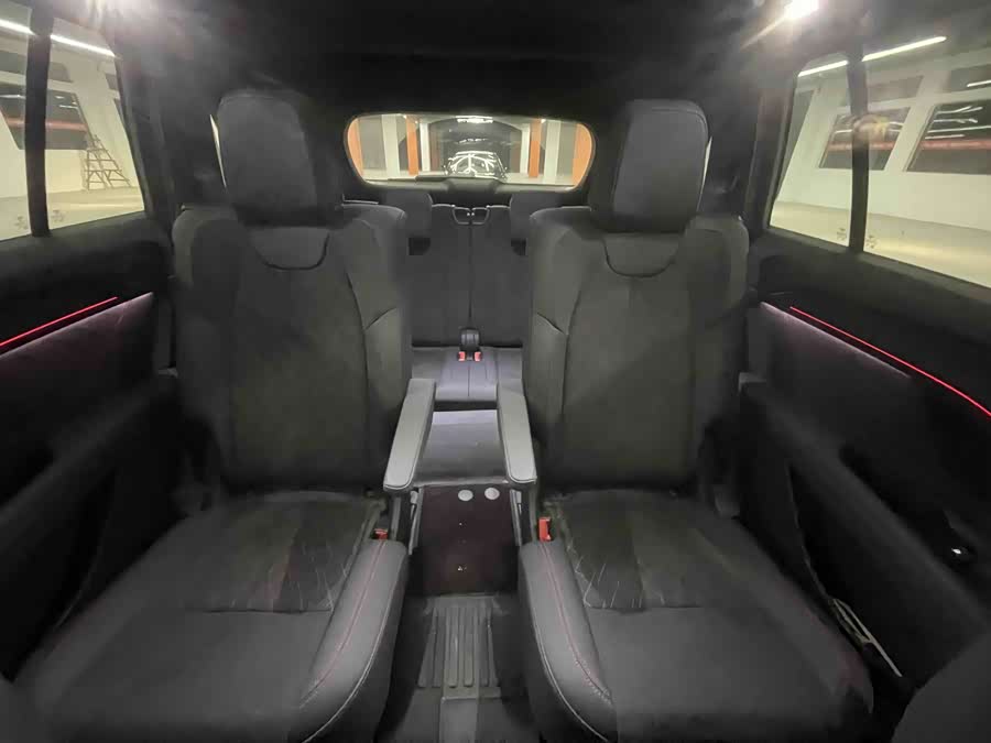 Audi Q5 e-tron 2022 صورة سيارة #11