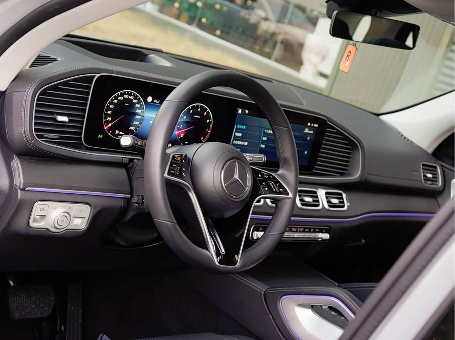 Mercedes-Benz GLE Class 2023 #11 Mercedes-Benz GLE Class 2023 car image #11