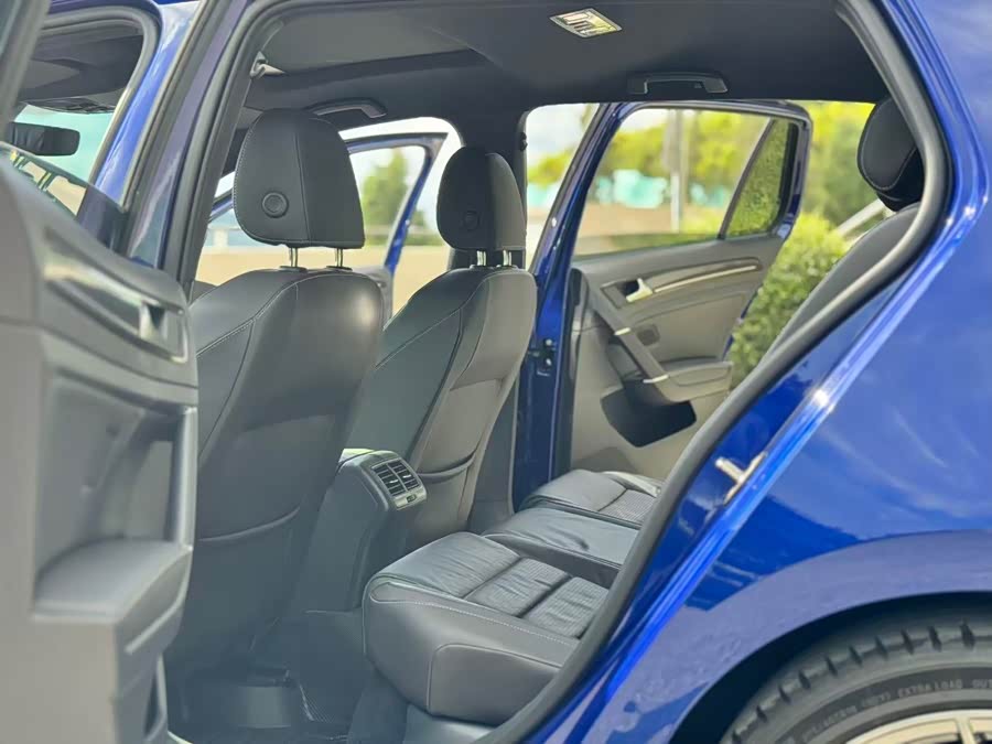 Volkswagen Golf (Imported) 2018 immagine di auto #11