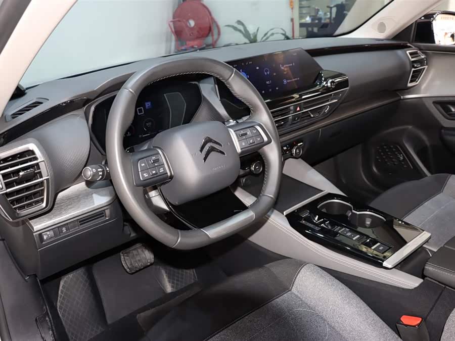 Citroen C5 X 2024 #11 Citroen C5 X 2024 car image #11