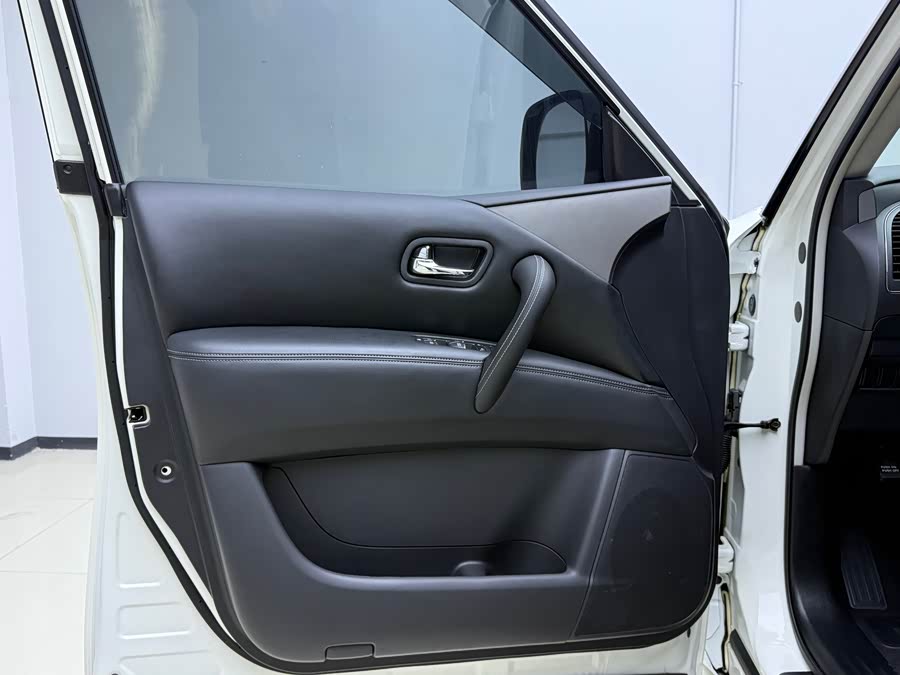 日产 途乐 2018 汽车图片 #11