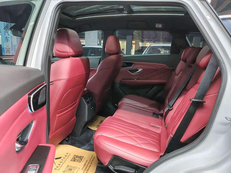 Jetour X70 PLUS 2025 #11 Jetour X70 PLUS 2025 car image #11