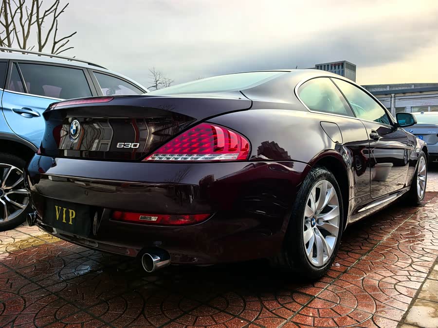 BMW 6 Series 2010 car image #11