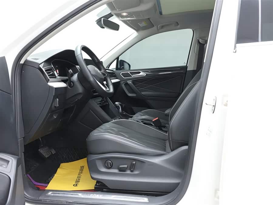 Volkswagen Tiguan L New Energy 2022 car image #11