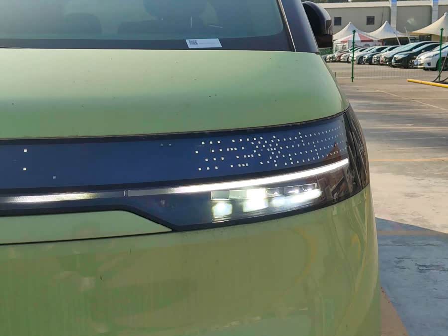 极氪 极氪MIX 2024 汽车图片 #11