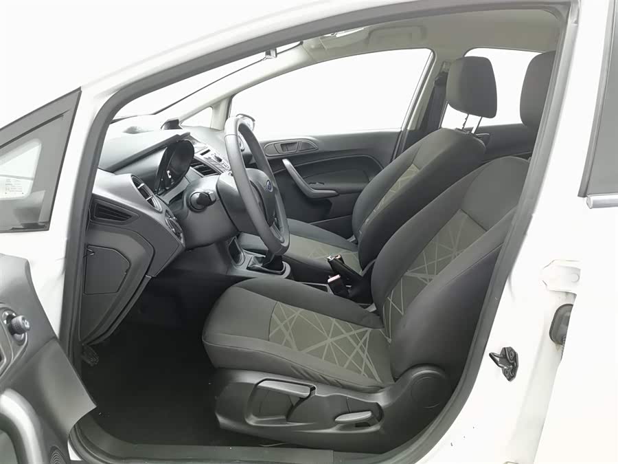 Ford Fiesta 2014 car image #11