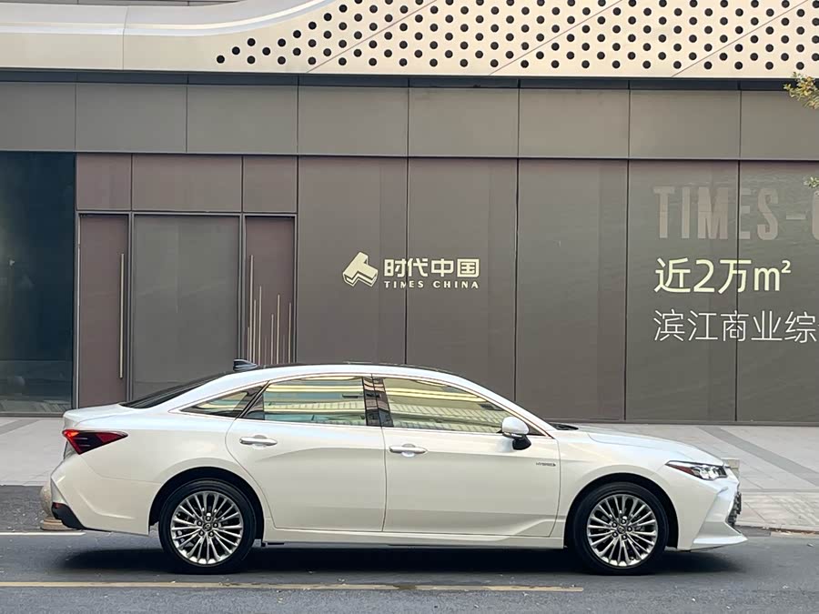 Toyota Avalon 2022 car image #11