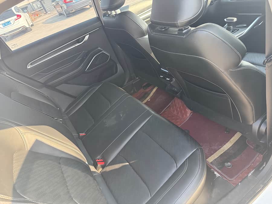 GEELY Emgrand 2022 car image #11