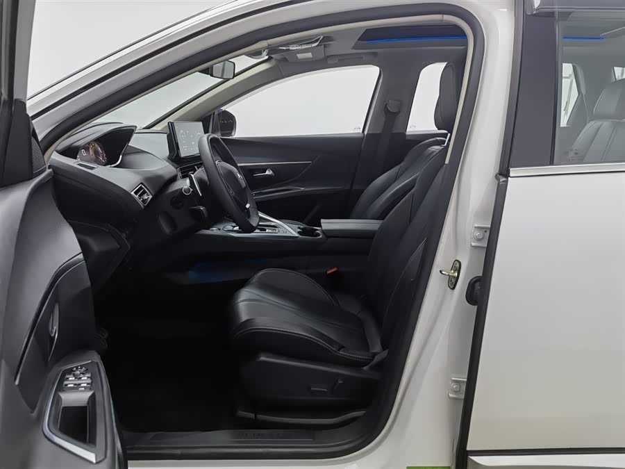 Peugeot 5008 2024 car image #11