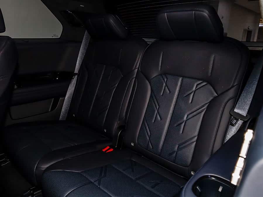 Zeekr 9X 2025 car image #11