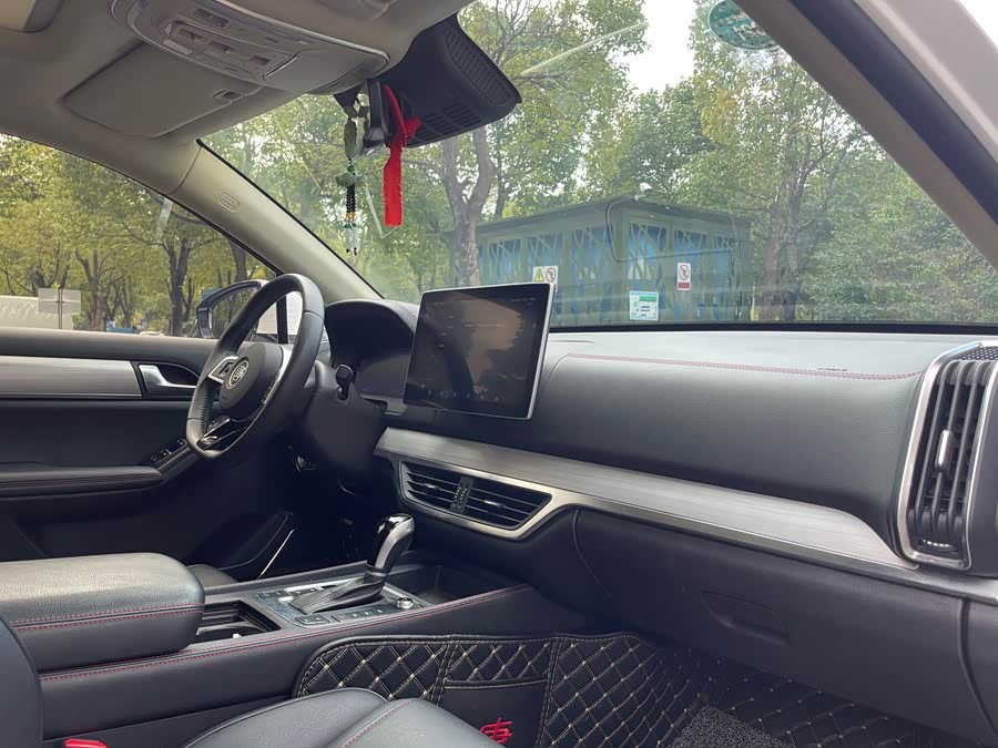 BYD Tang 2019 #11 BYD Tang 2019 car image #11