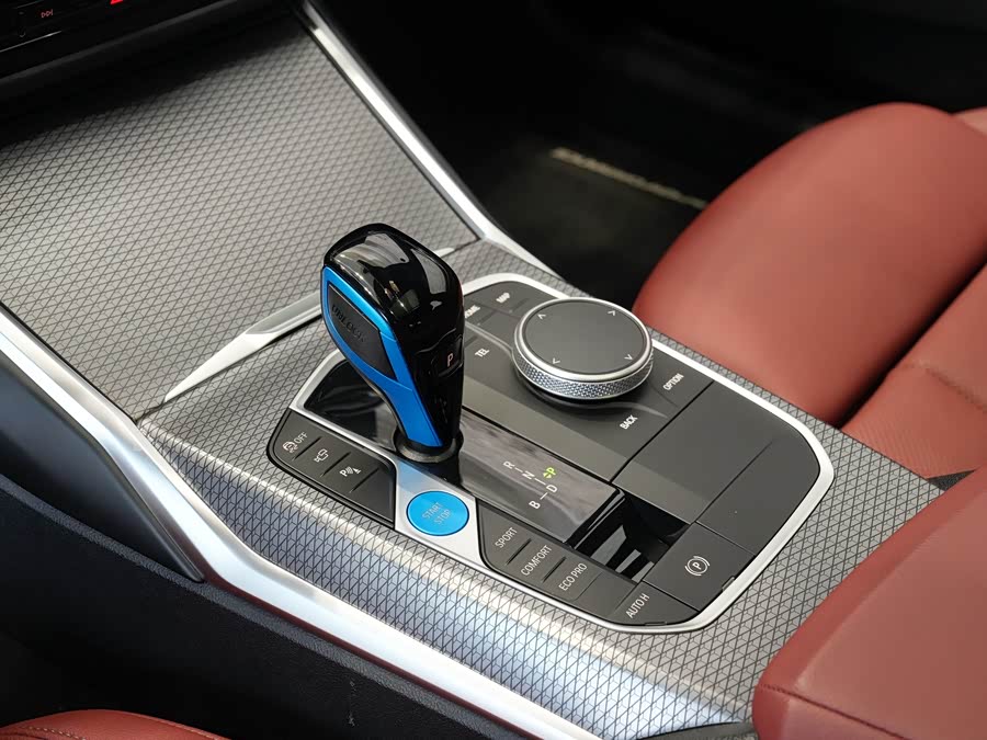 BMW i4 2023 car image #11