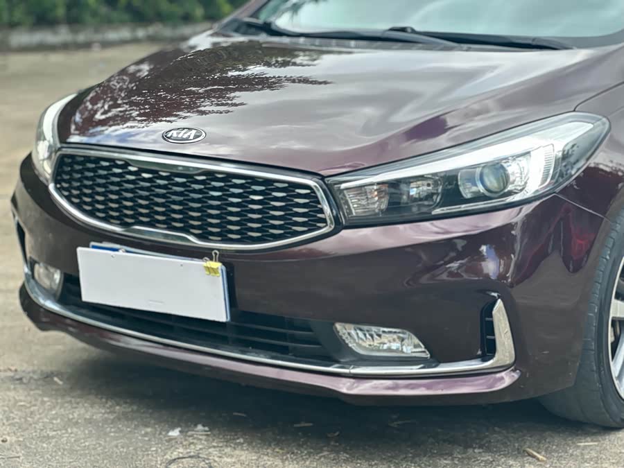 Kia K3 2017 car image #11