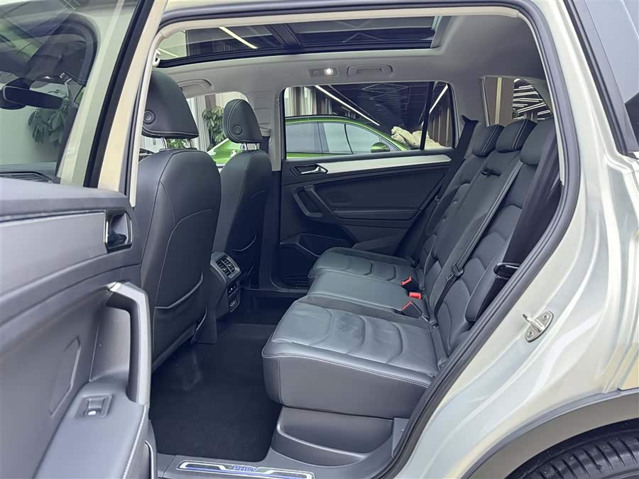 Volkswagen Tiguan L New Energy 2020 image de voiture #11