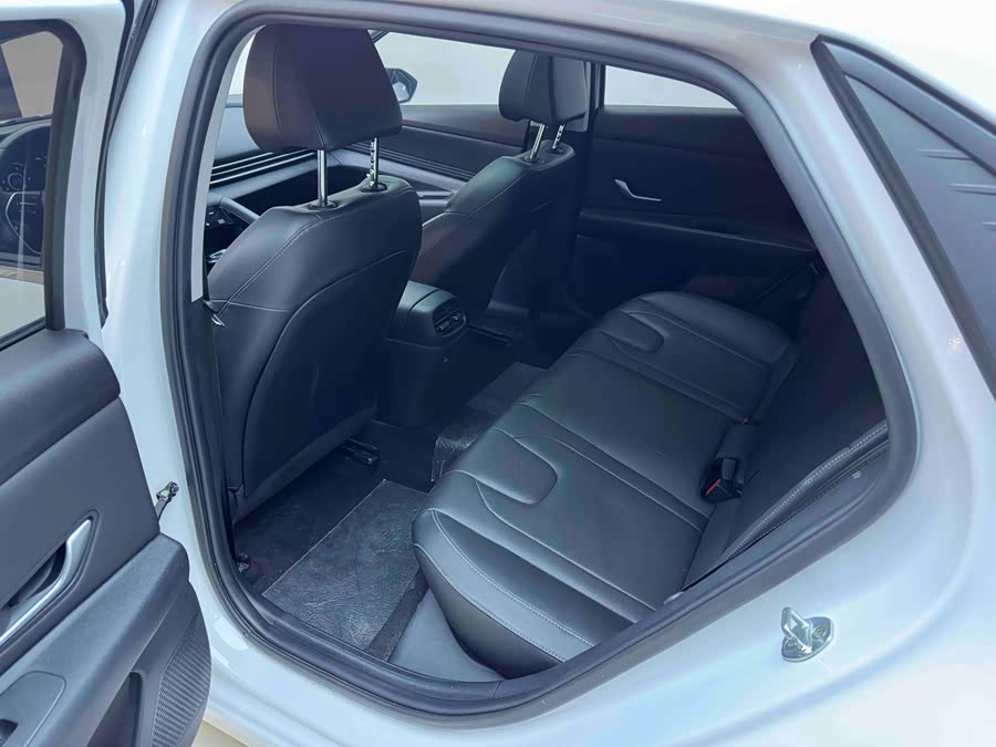 现代 伊兰特 2022 汽车图片 #11