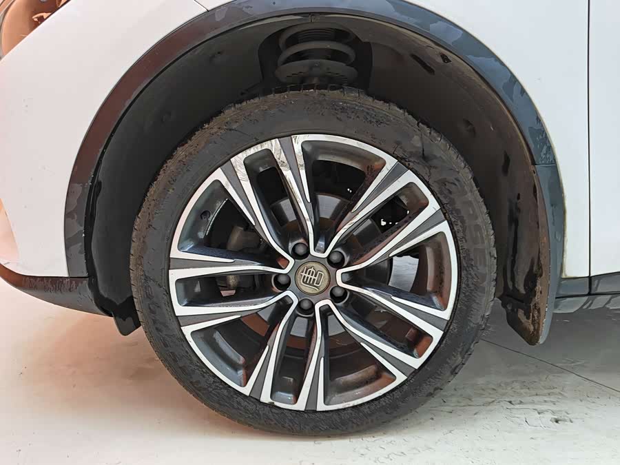 BYD Tang 2018 #11 BYD Tang 2018 car image #11