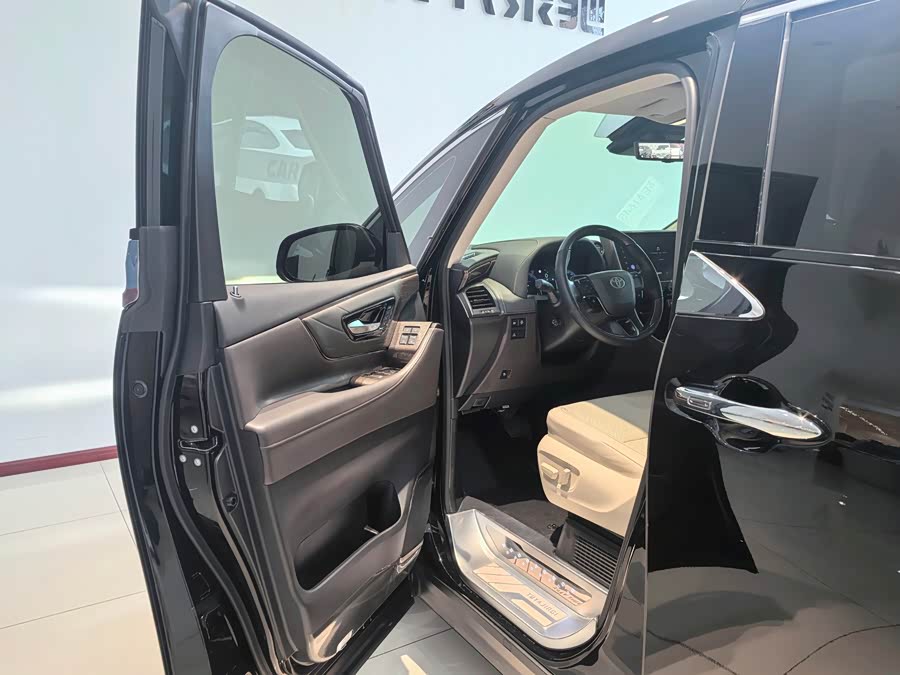 Toyota Alphard 2024 #11 Toyota Alphard 2024 изображение автомобиля #11