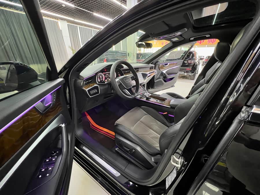 Audi A6L 2019 car image #11