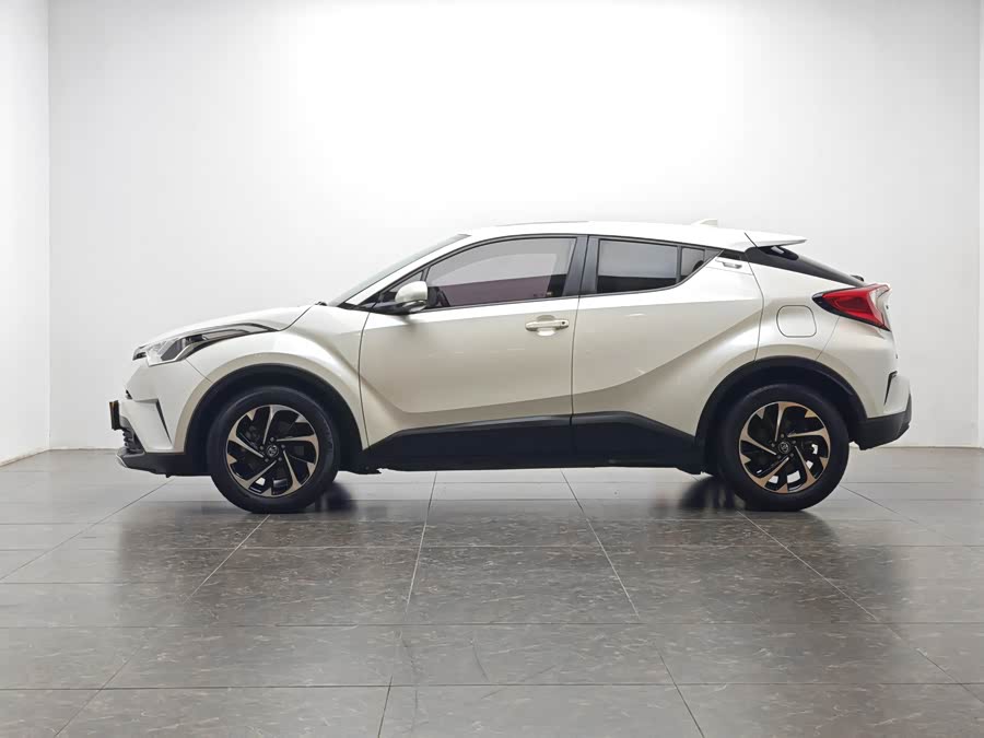 Toyota Izoa 2019 car image #11