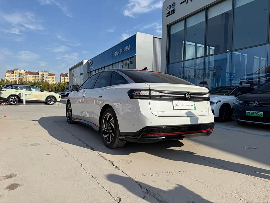 Volkswagen ID.7 Vizzion 2024 car image #11