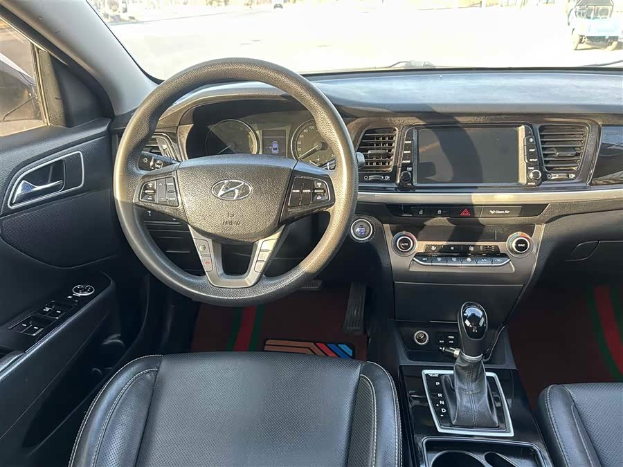 Hyundai Mistra 2018 car image #11