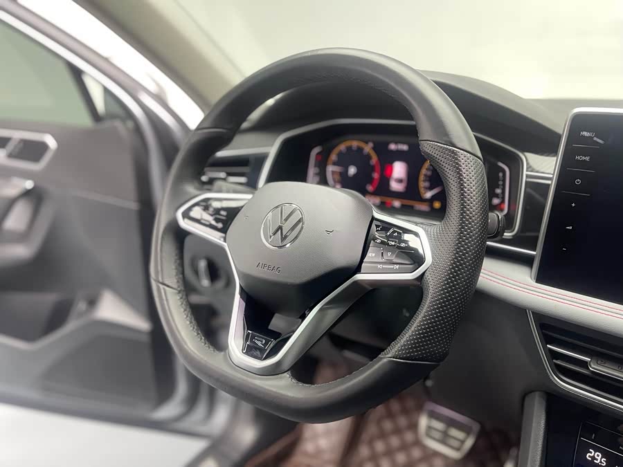 Volkswagen Tiguan X 2021 car image #11