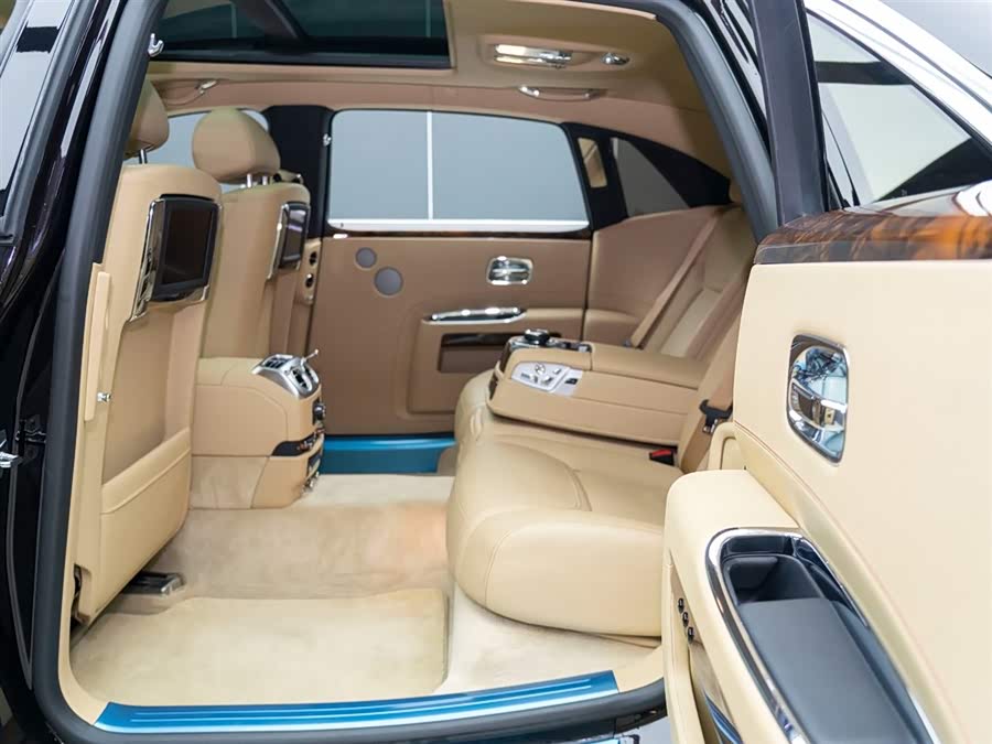 Rolls-Royce Ghost 2017 car image #11