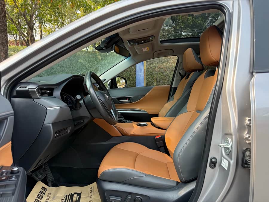 Toyota Venza 2023 immagine di auto #11