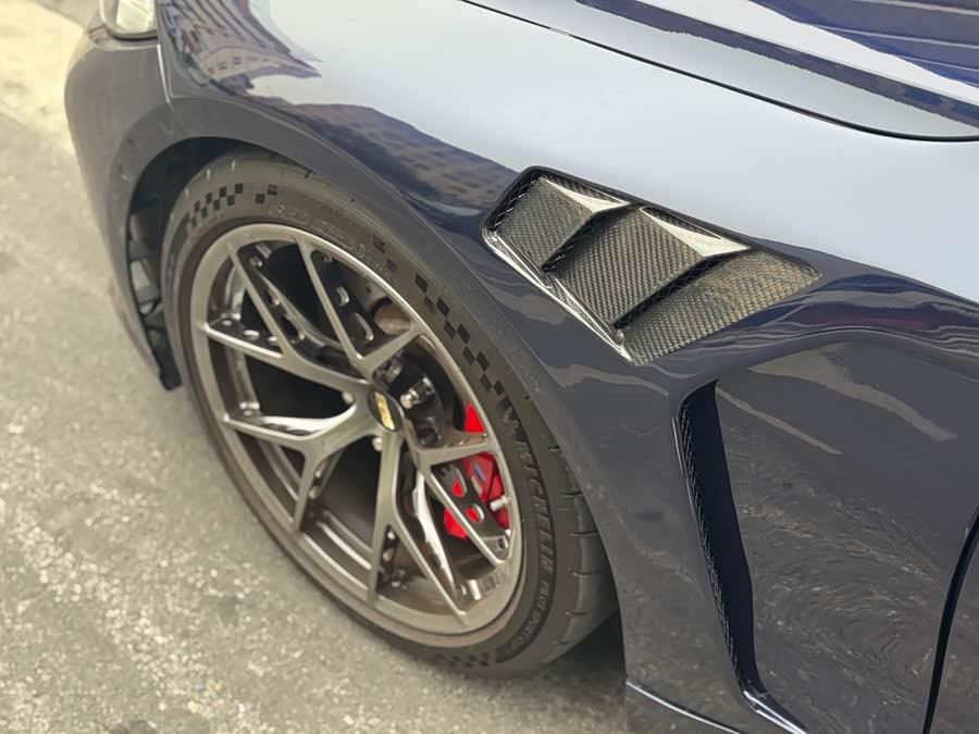 BMW M3 2024 imagem de carro #11