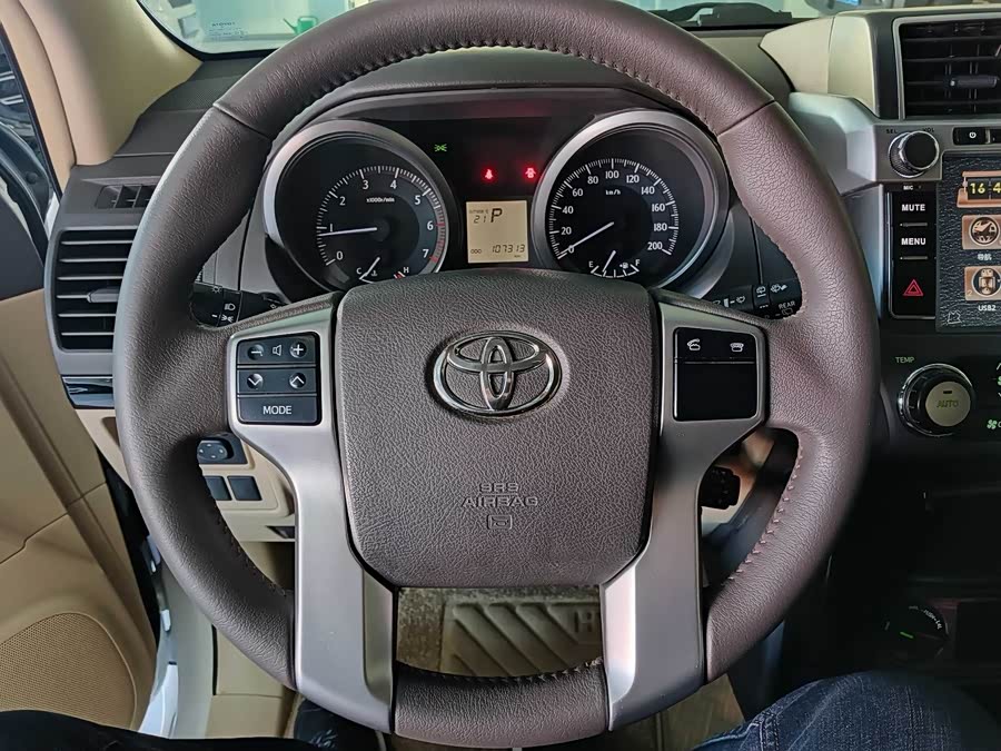 Toyota 2015 #11 Toyota 2015 car image #11